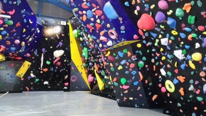 愛知県のクライミング施設「クライミングジム NO LIMIT（ノーリミット）」